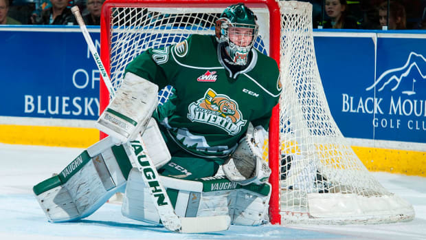 Carter-Hart-Marissa-Baecker.jpg